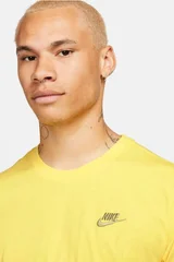 Žluté pánské triko Nike Sportswear Club