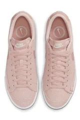 Dámské růžové  boty Blazer Low Platform Nike