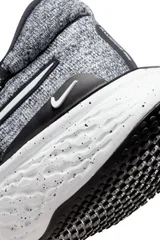 Dámské boty ZoomX Invincible Run Flyknit 2  Nike