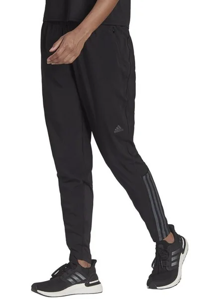 Pánské černé sportovní kalhoty Adidas 3 Stripes Pant