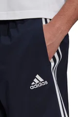 Sportovní pánské kraťasy Adidas